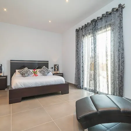 Casa Holganza * María de la Salud